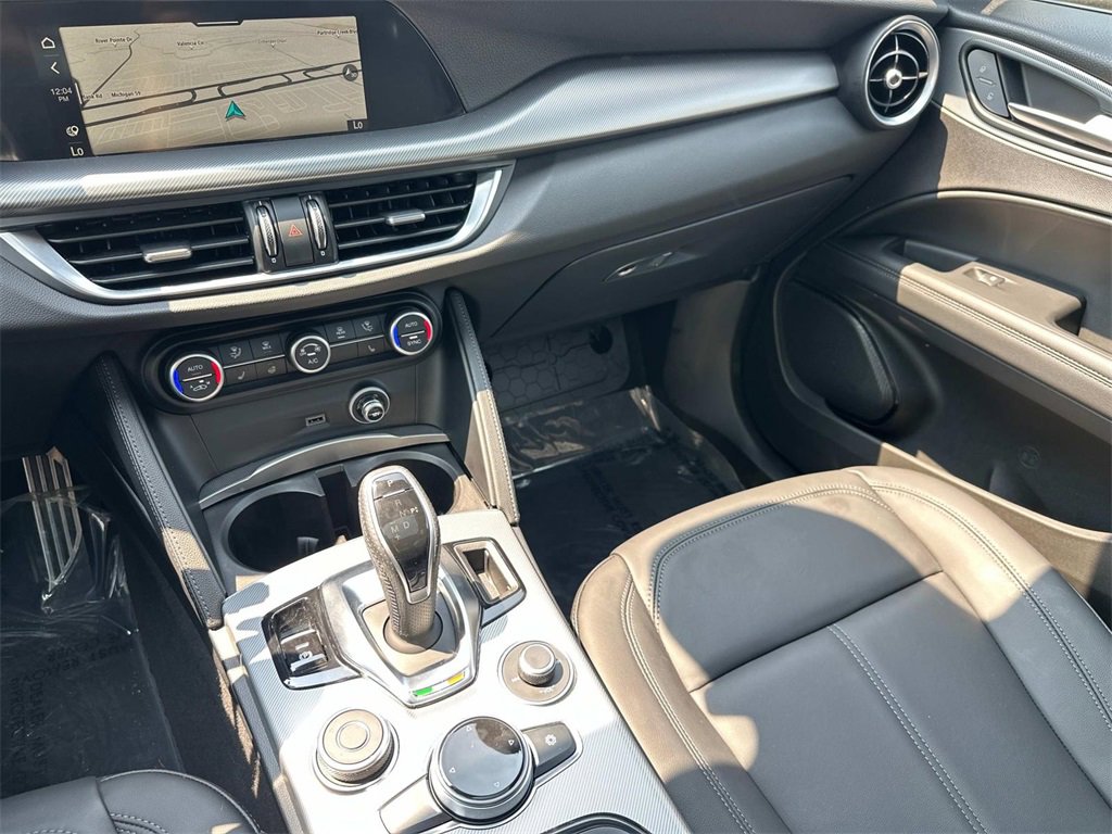 New 2025 Alfa Romeo Stelvio Sprint w/ Convenience Package image 25