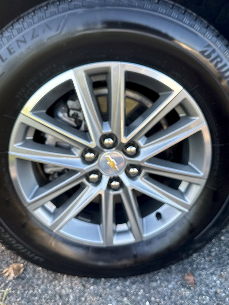 Certified 2023 Chevrolet Traverse LT FWD image 18