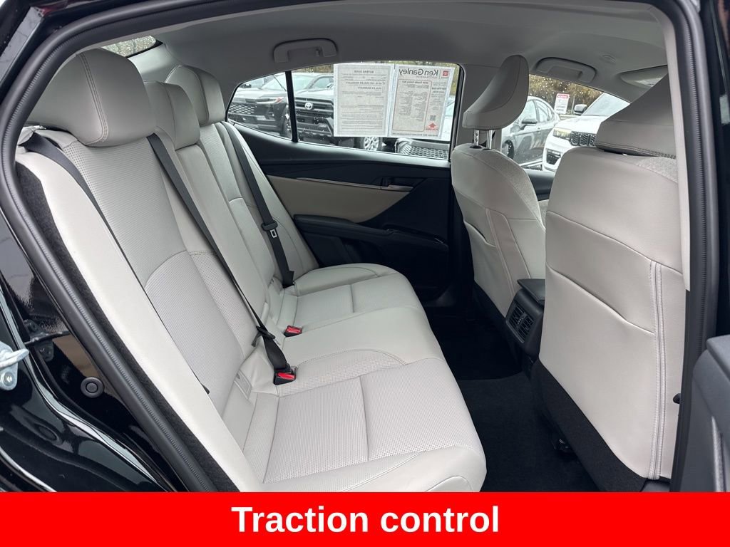 Used 2026 Toyota Camry XLE image 18