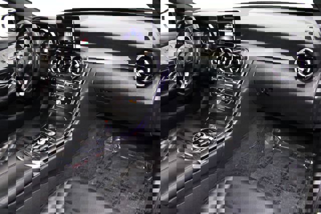 Used 2018 Mercedes-Benz C 300 Sedan w/ Premium Package image 23