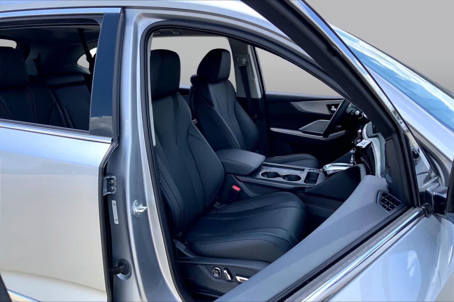 Used 2026 Acura MDX FWD image 9