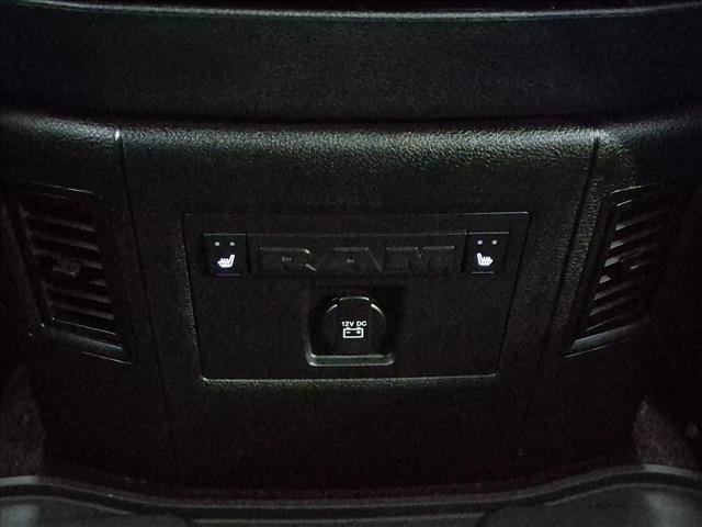Used 2017 RAM 3500 Laramie w/ Snow Chief Group AWD/4WD image 17
