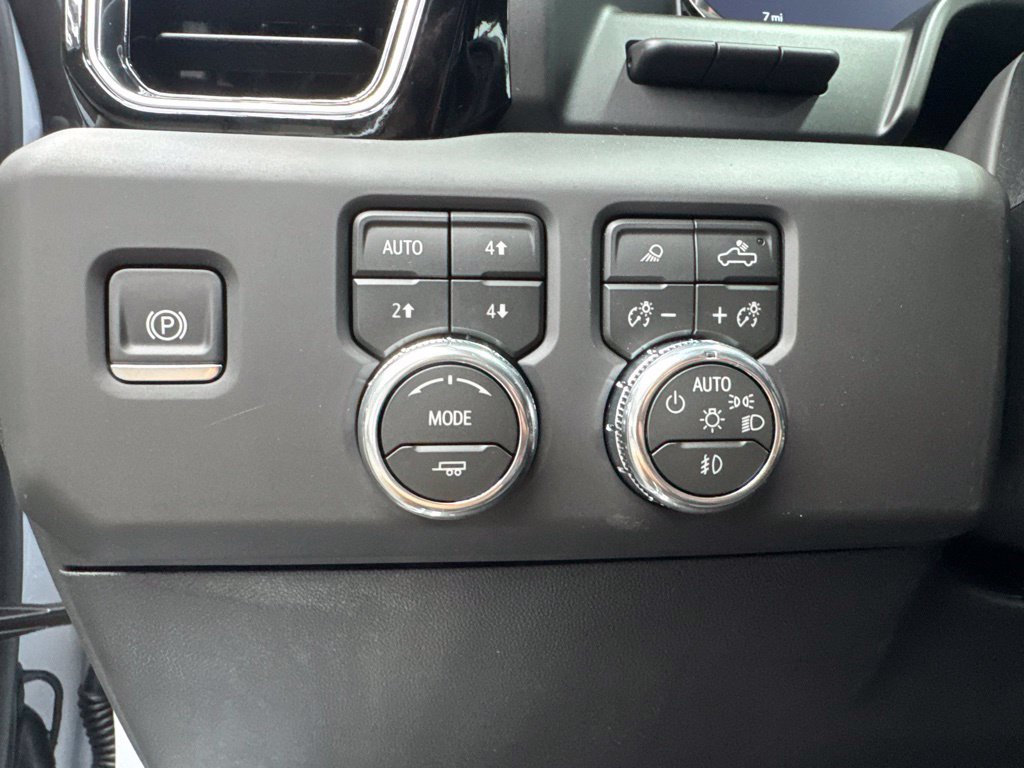 New 2026 GMC Sierra 1500 Denali w/ Technology Package AWD/4WD image 12