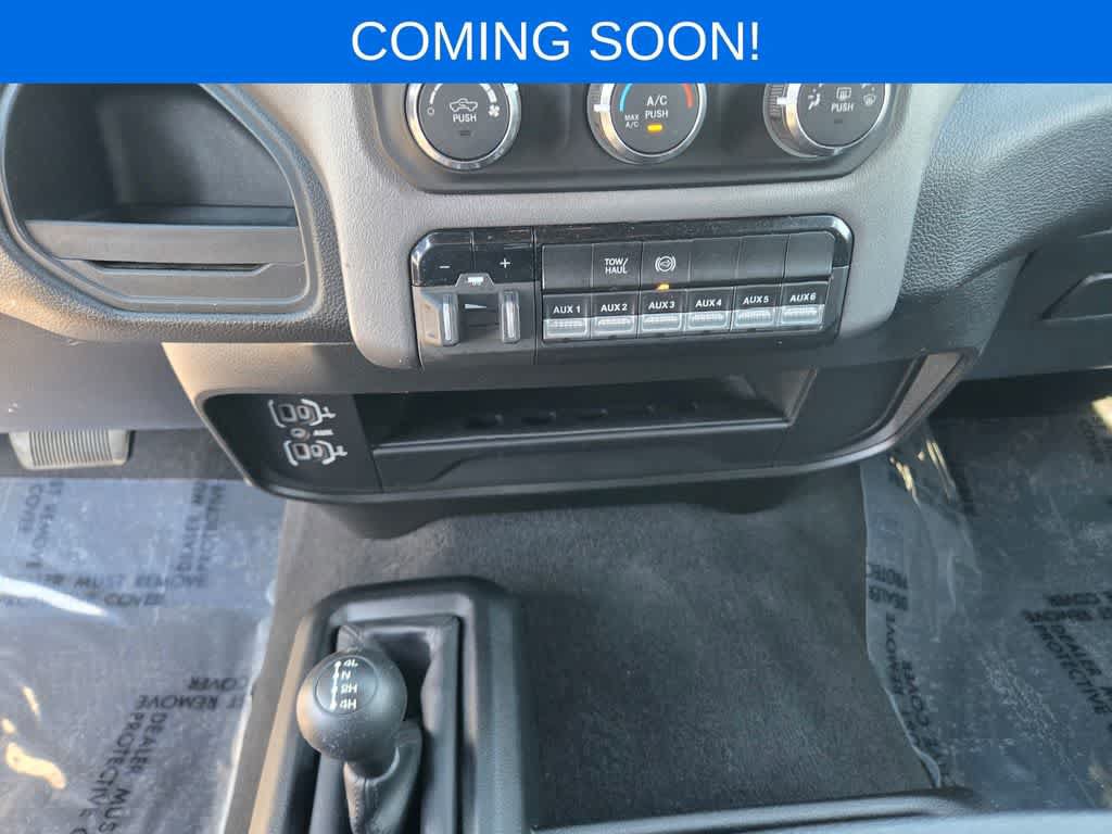 Used 2024 RAM 3500 SLT w/ Quick Order Package 2YG SLT AWD/4WD image 15