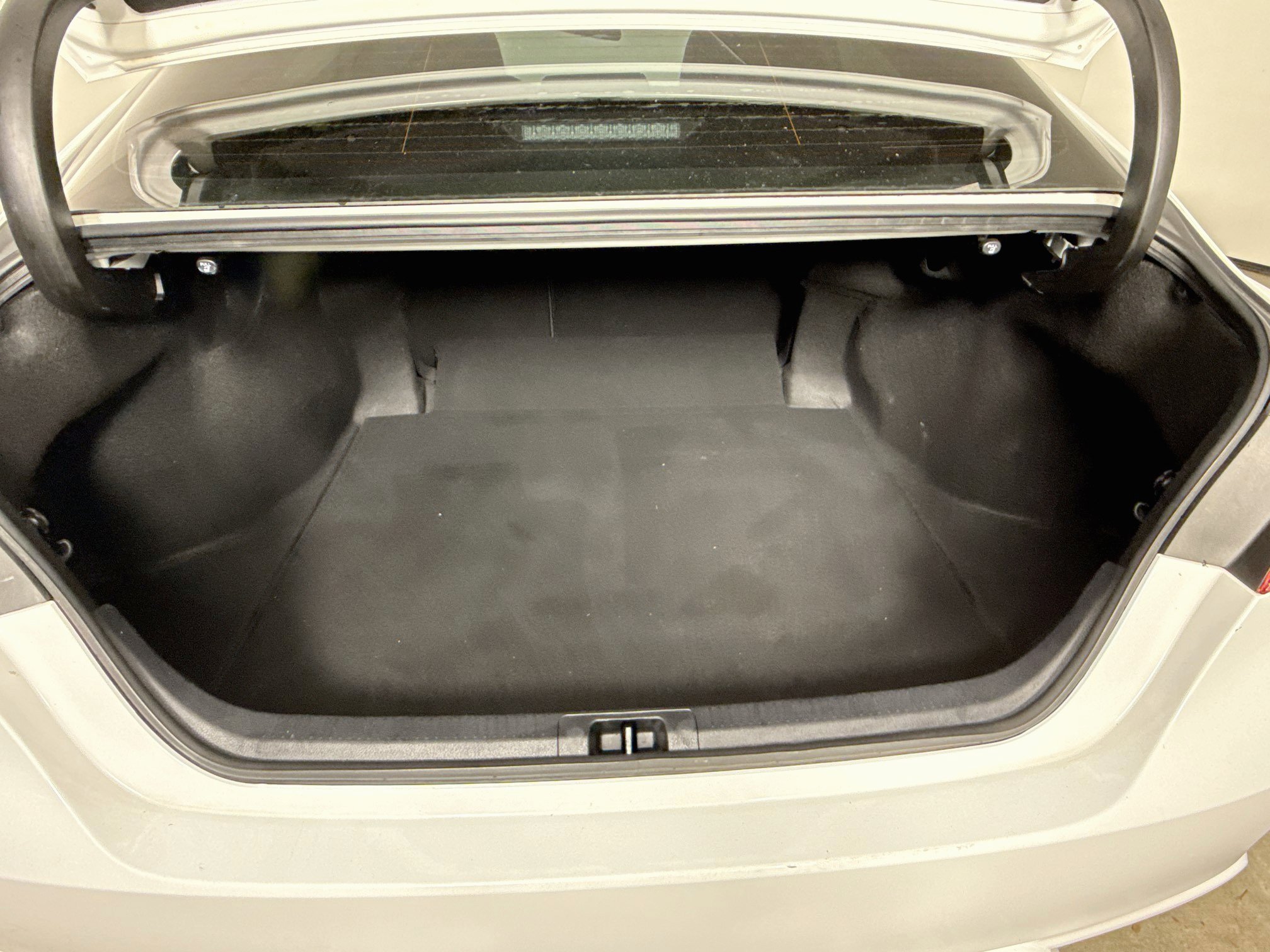 Used 2019 Toyota Camry SE FWD image 31