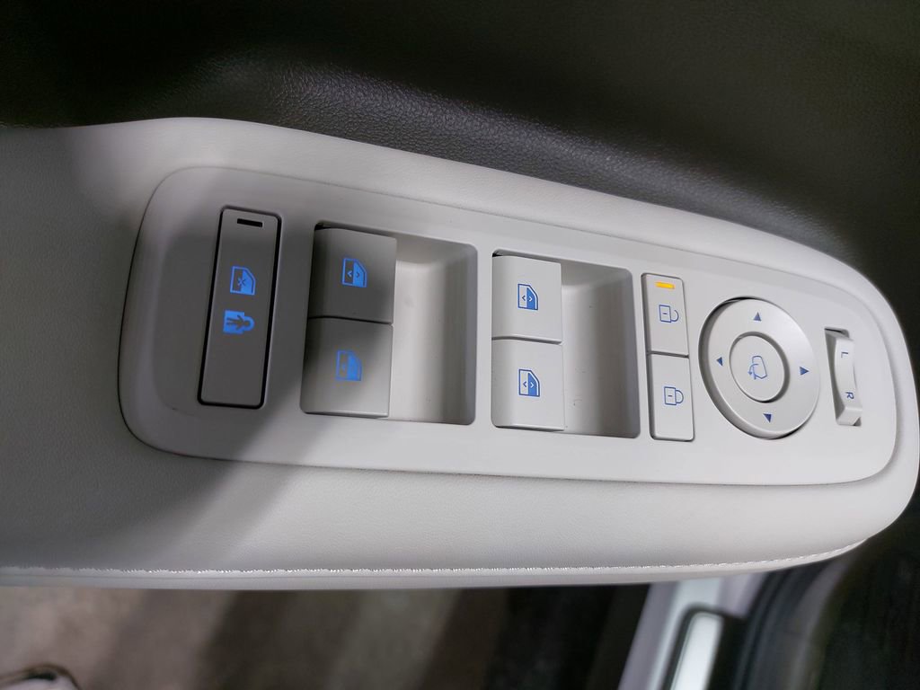 Certified 2025 Hyundai Santa Fe Calligraphy image 29