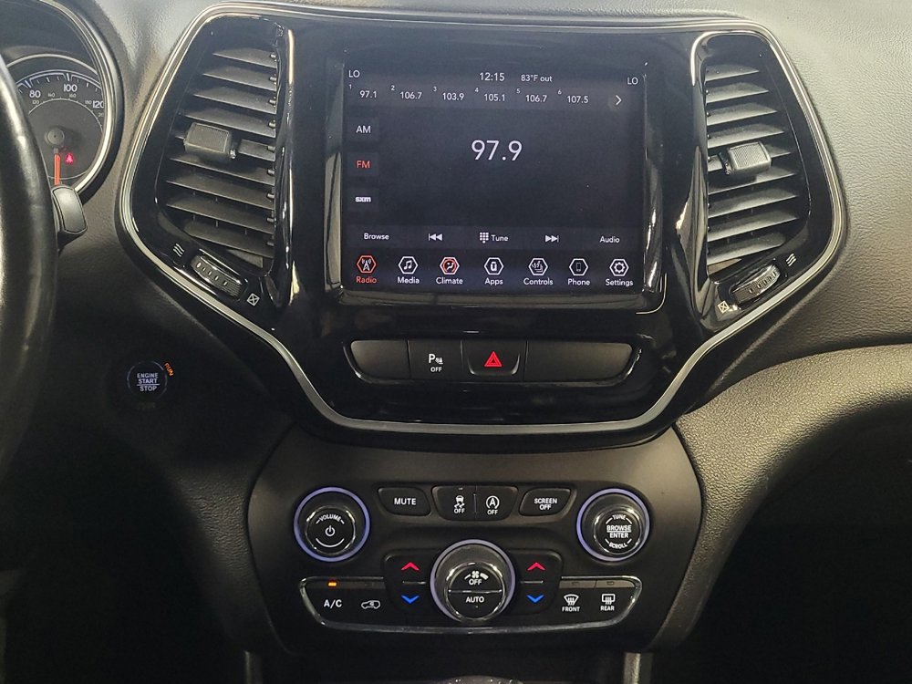 Used 2019 Jeep Cherokee Limited image 25