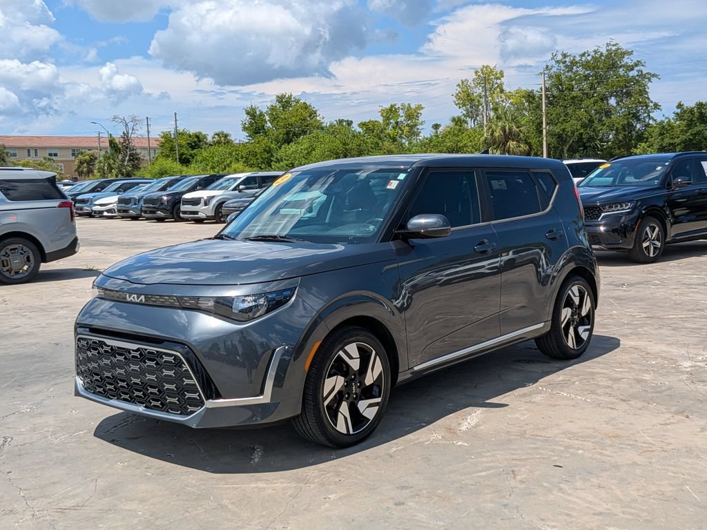 Certified 2023 Kia Soul GT-Line FWD image 4