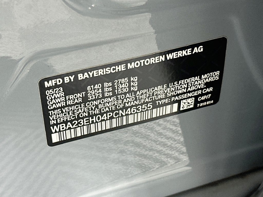 Used 2023 BMW 740i w/ Parking Assistance Package RWD image 34