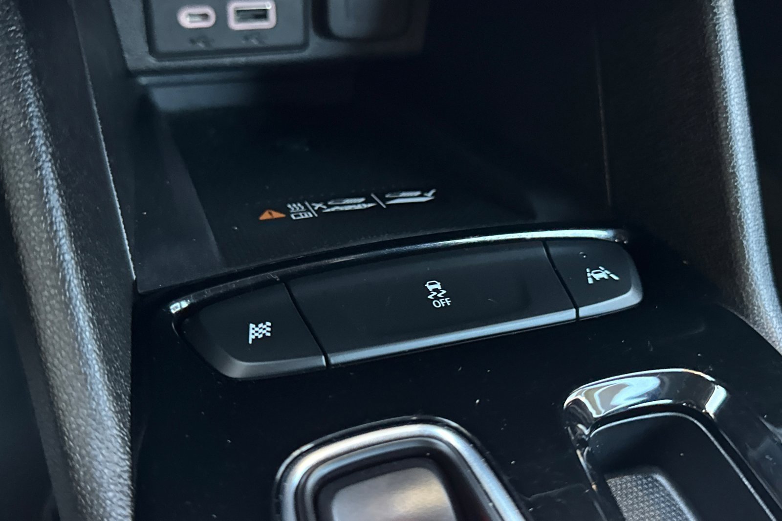 Used 2023 Chevrolet Bolt EUV Premier w/ Redline Edition image 29