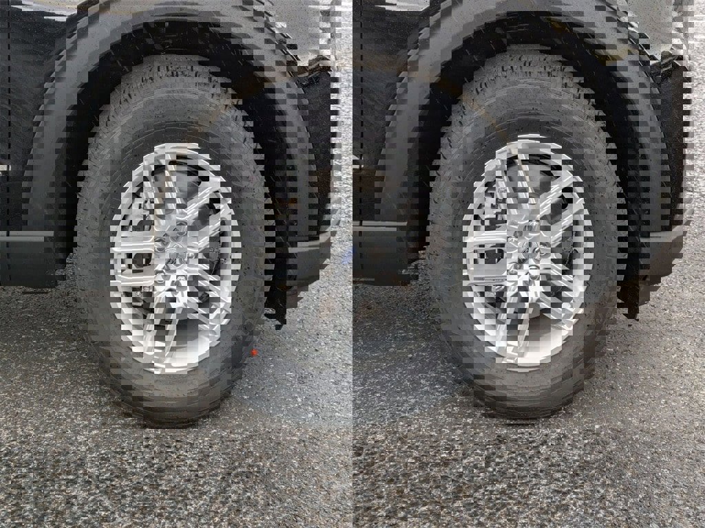 New 2025 Ford Explorer Active image 23