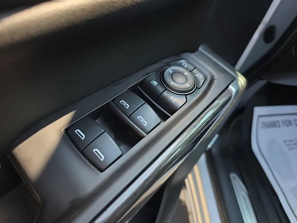Used 2020 Chevrolet Silverado 1500 LTZ w/ LTZ Plus Package AWD/4WD image 10