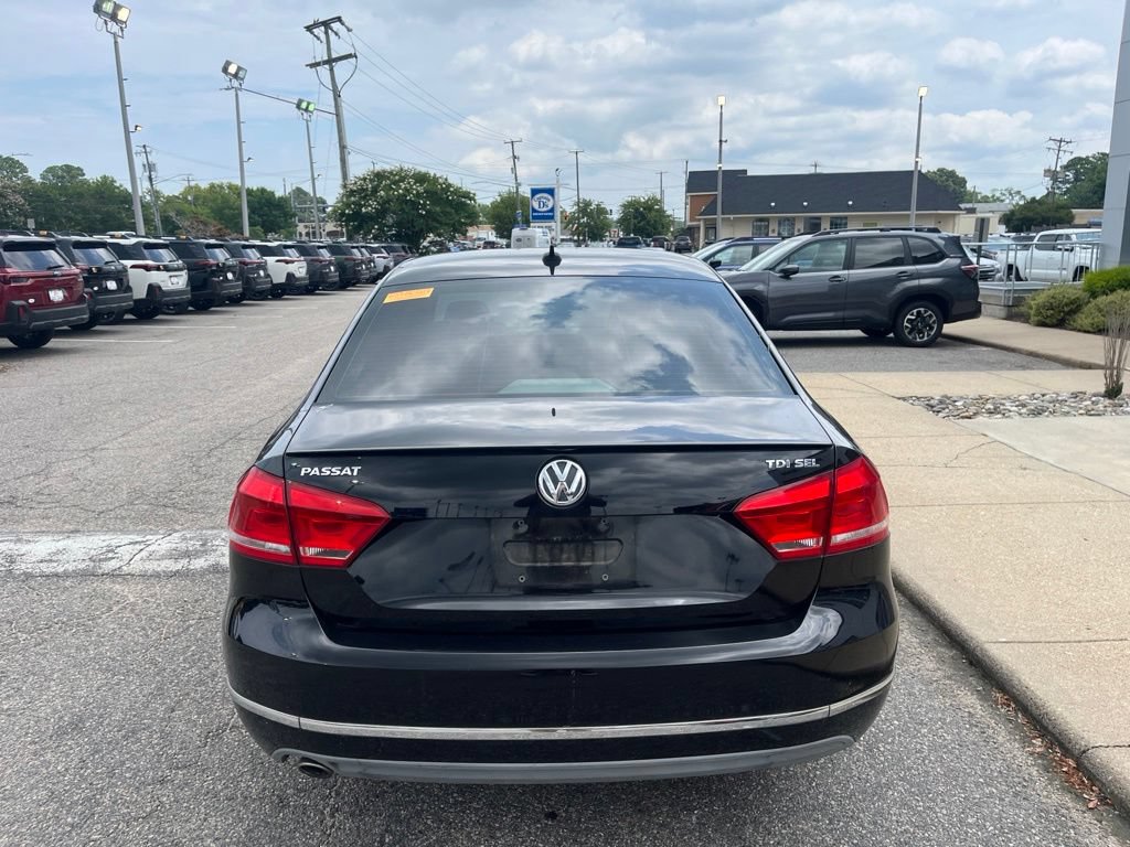 Used 2012 Volkswagen Passat TDI SEL Premium FWD image 5