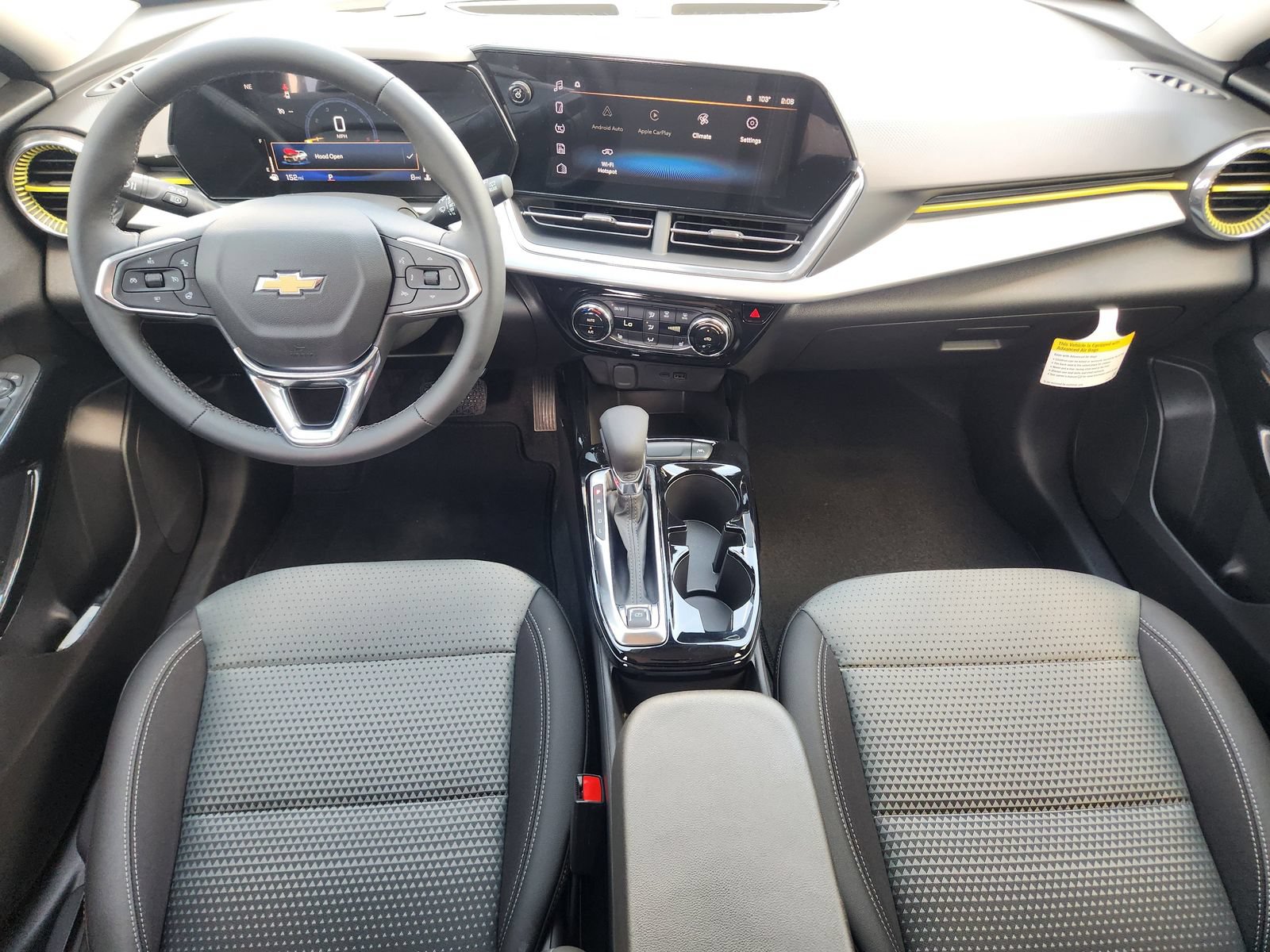 New 2026 Chevrolet Trax LT w/ LT Convenience Package FWD image 23