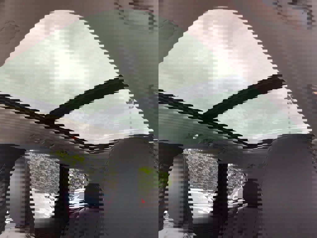 Used 2025 Volvo XC60 B5 Ultra w/ Protection Package Premier image 28