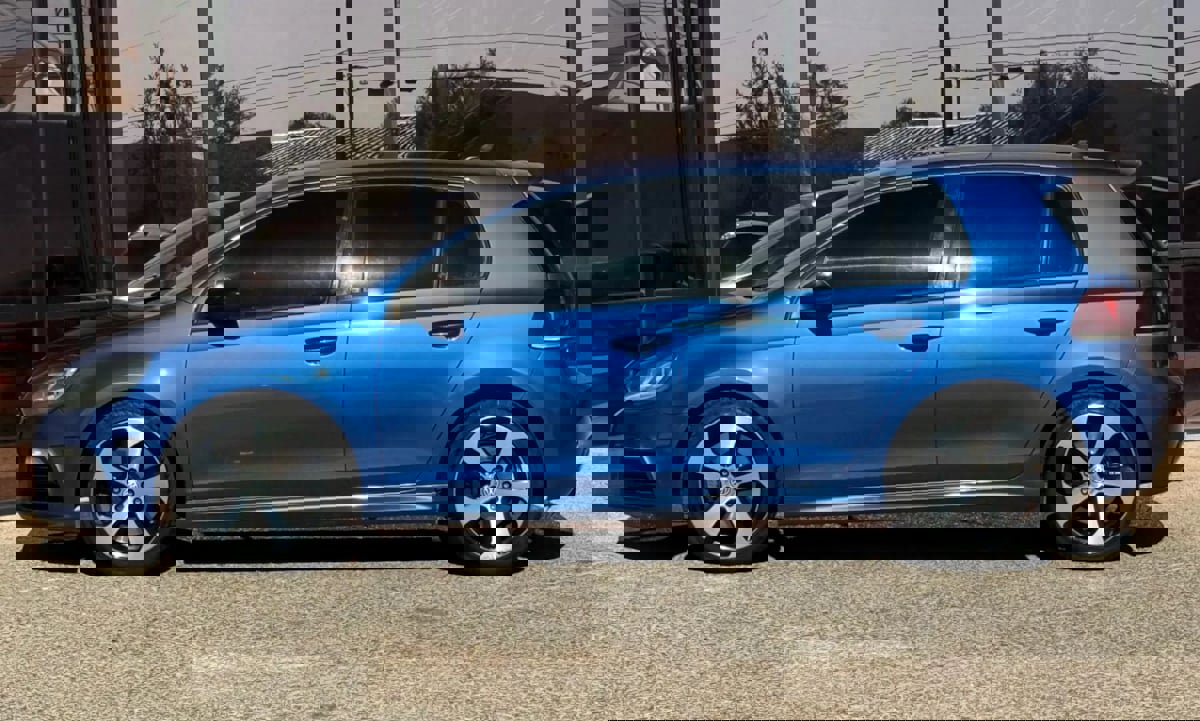 Used 2013 Volkswagen Golf R 4-Door image 4