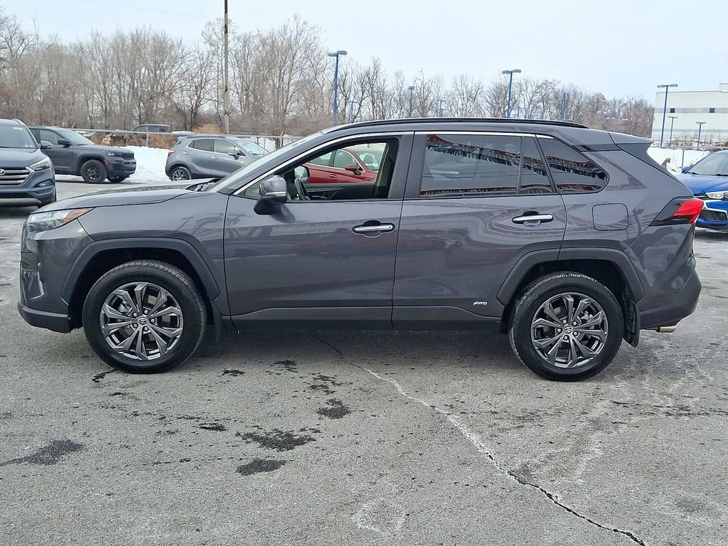 Used 2024 Toyota RAV4 Limited w/ Advanced Technology Package image 9