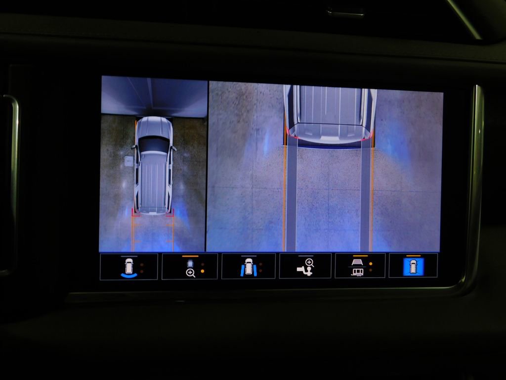 Used 2021 GMC Yukon Denali AWD/4WD image 53