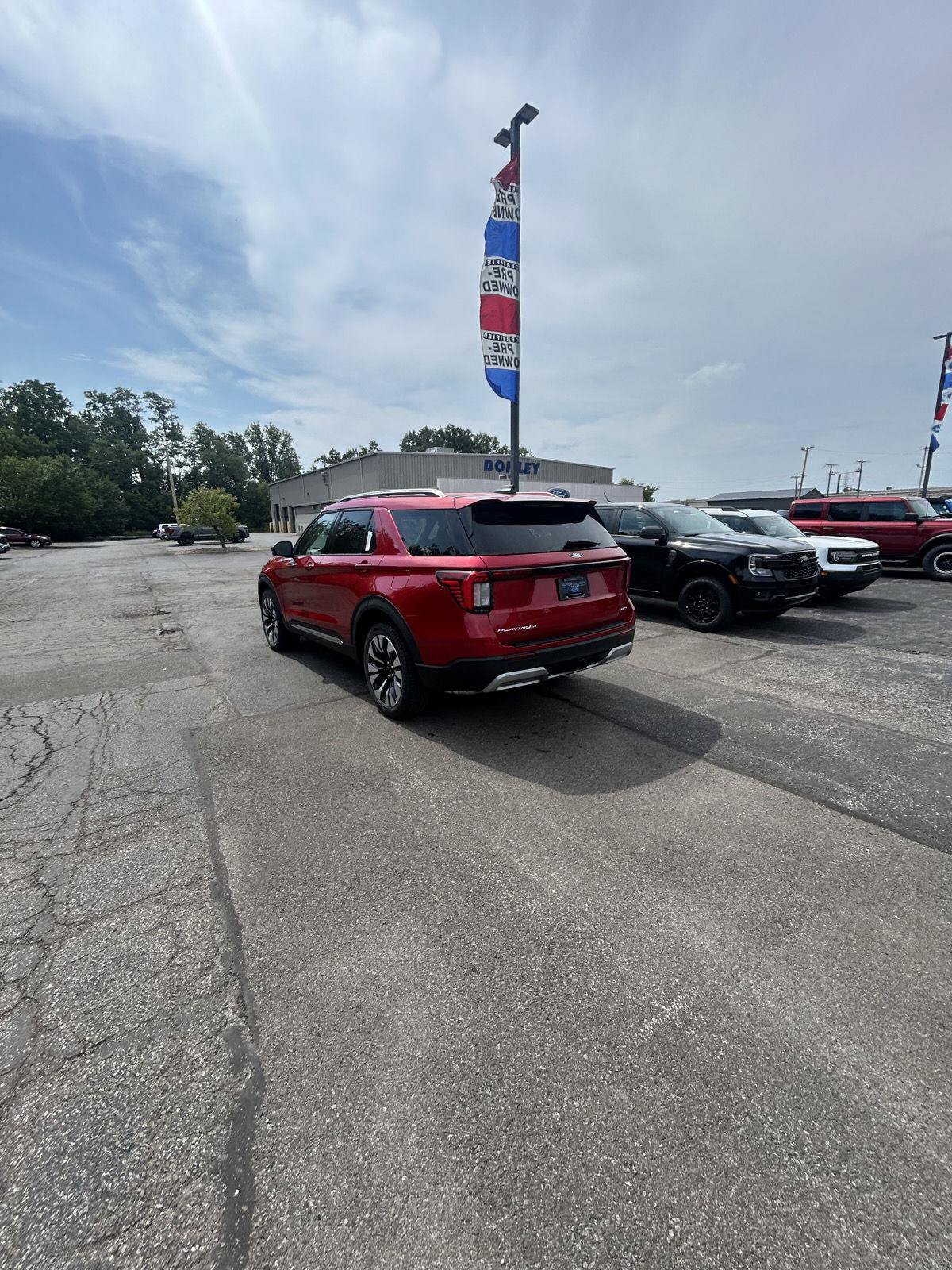 New 2026 Ford Explorer Platinum w/ LUX Leather Package AWD/4WD image 30