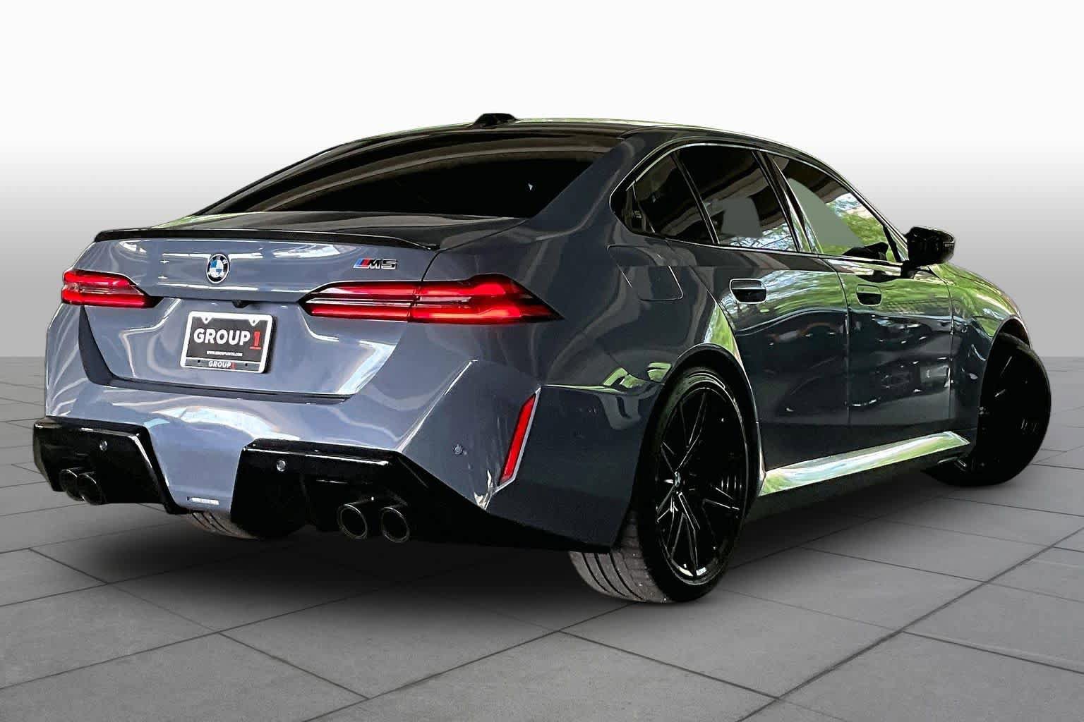 Used 2026 BMW M5 w/ Carbon Package AWD/4WD image 12