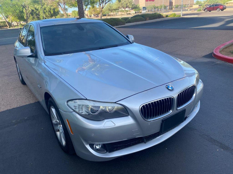 Used 2012 BMW 528i xDrive Sedan AWD/4WD image 7