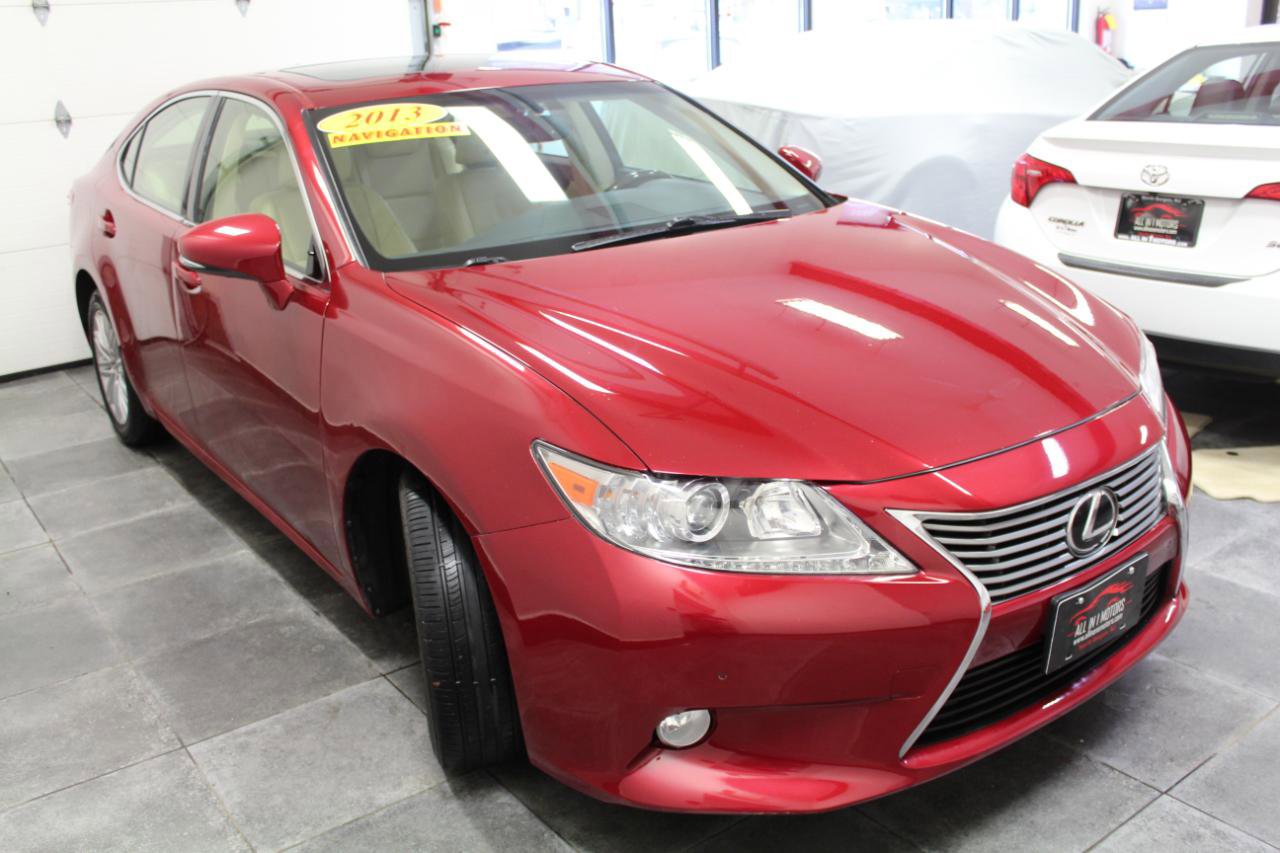 Used 2013 Lexus ES 350 w/ Luxury Pkg image 3