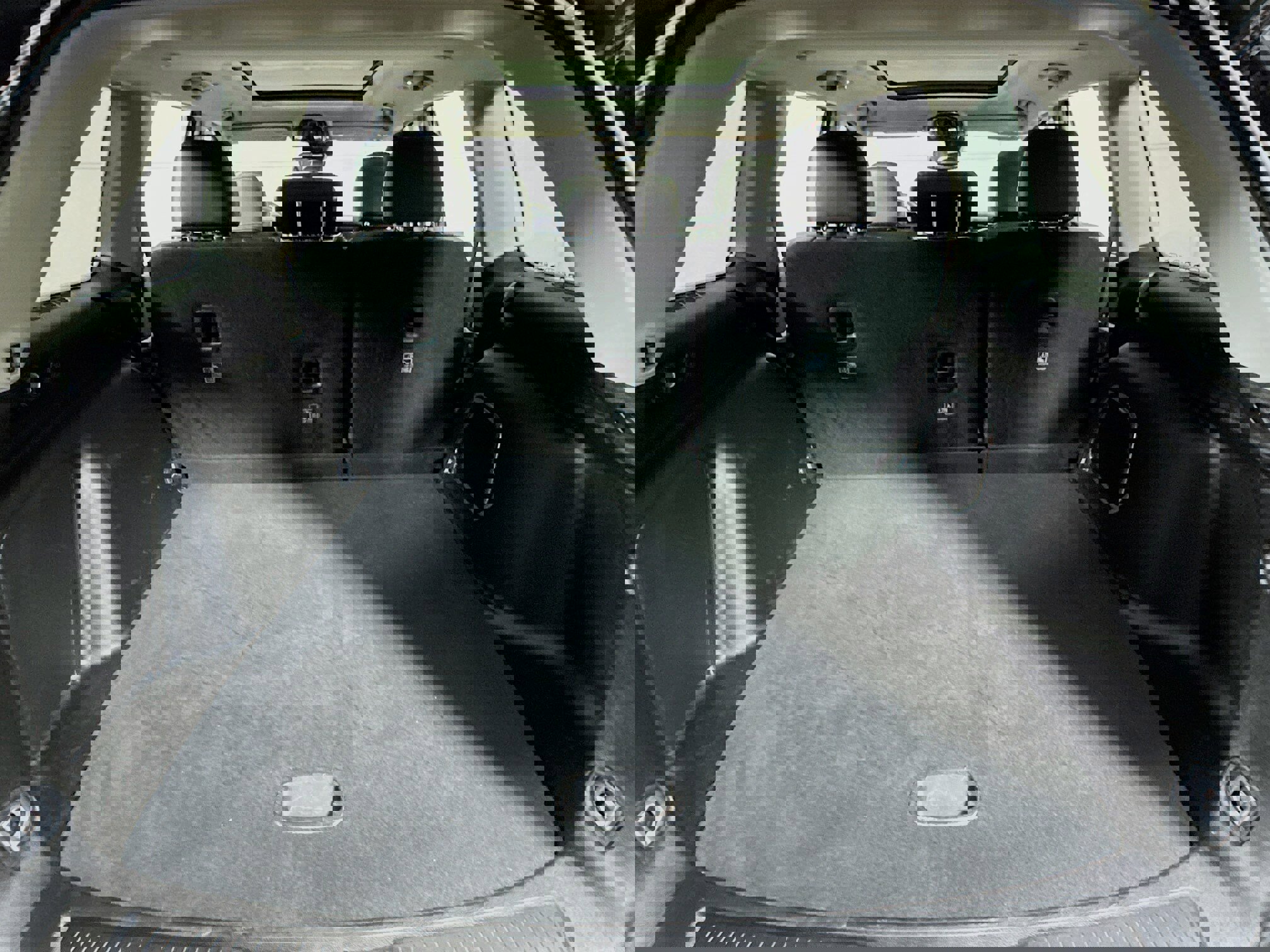 Used 2023 Jeep Grand Cherokee 4WD 4xe image 27