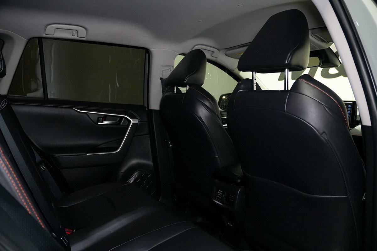 Used 2022 Toyota RAV4 Adventure AWD/4WD image 23
