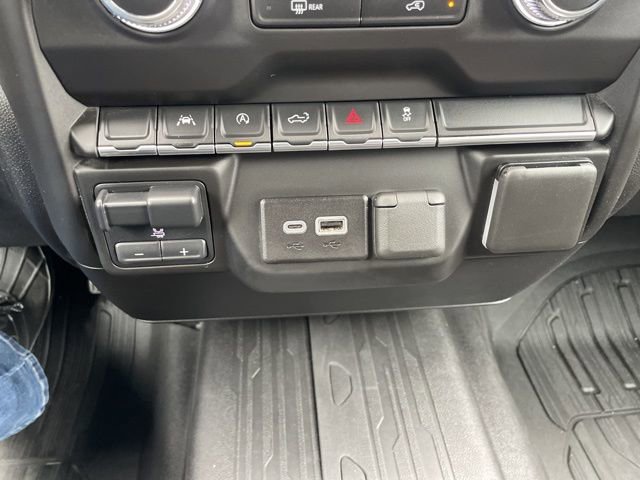 Used 2023 GMC Sierra 1500 Pro w/ Graphite Edition image 29