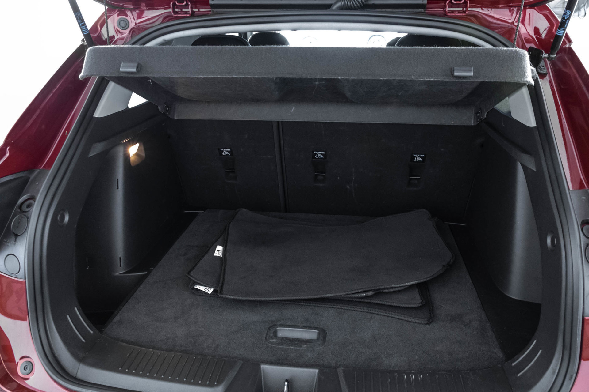 Used 2025 Chevrolet Trax LT FWD image 36
