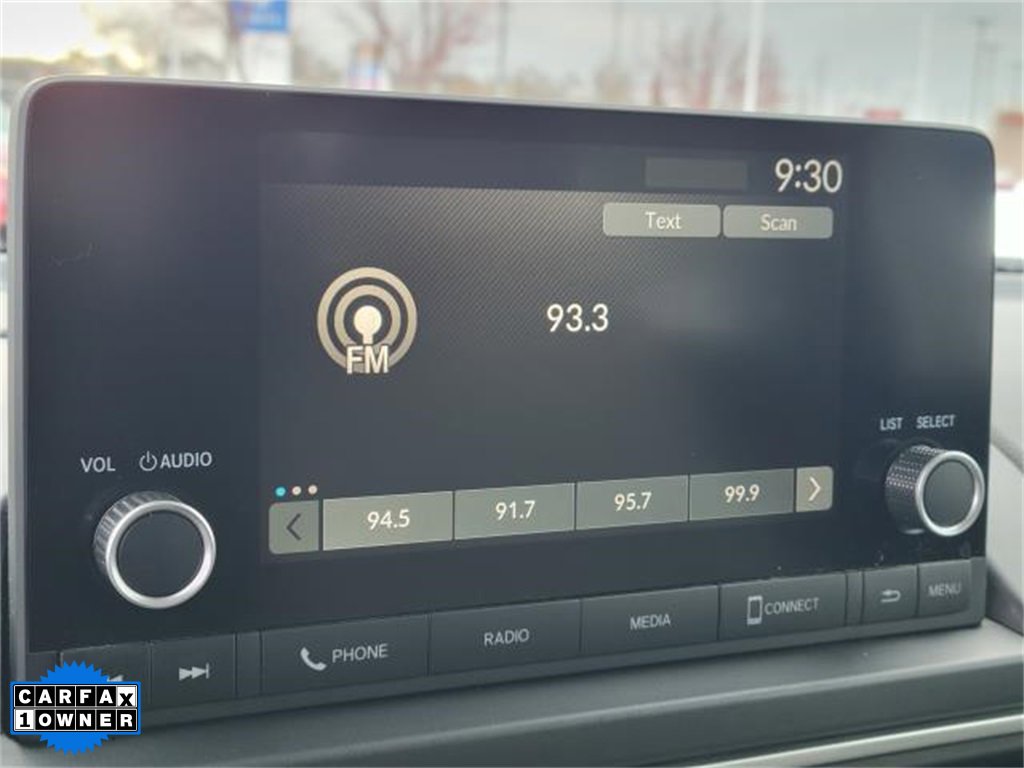 Used 2023 Honda Pilot LX image 25