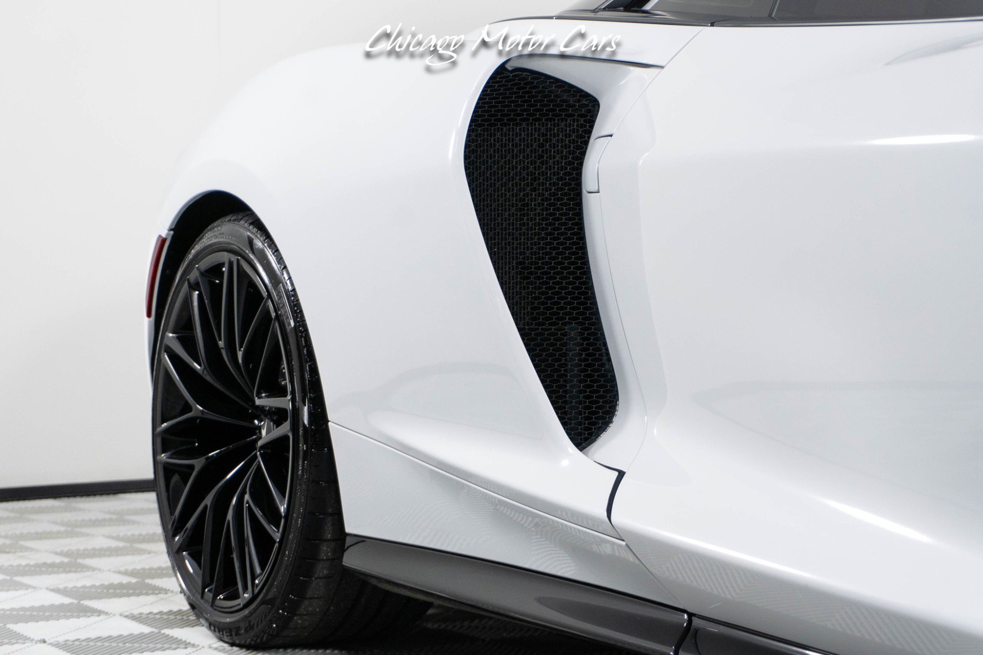Used 2023 McLaren GT RWD image 12