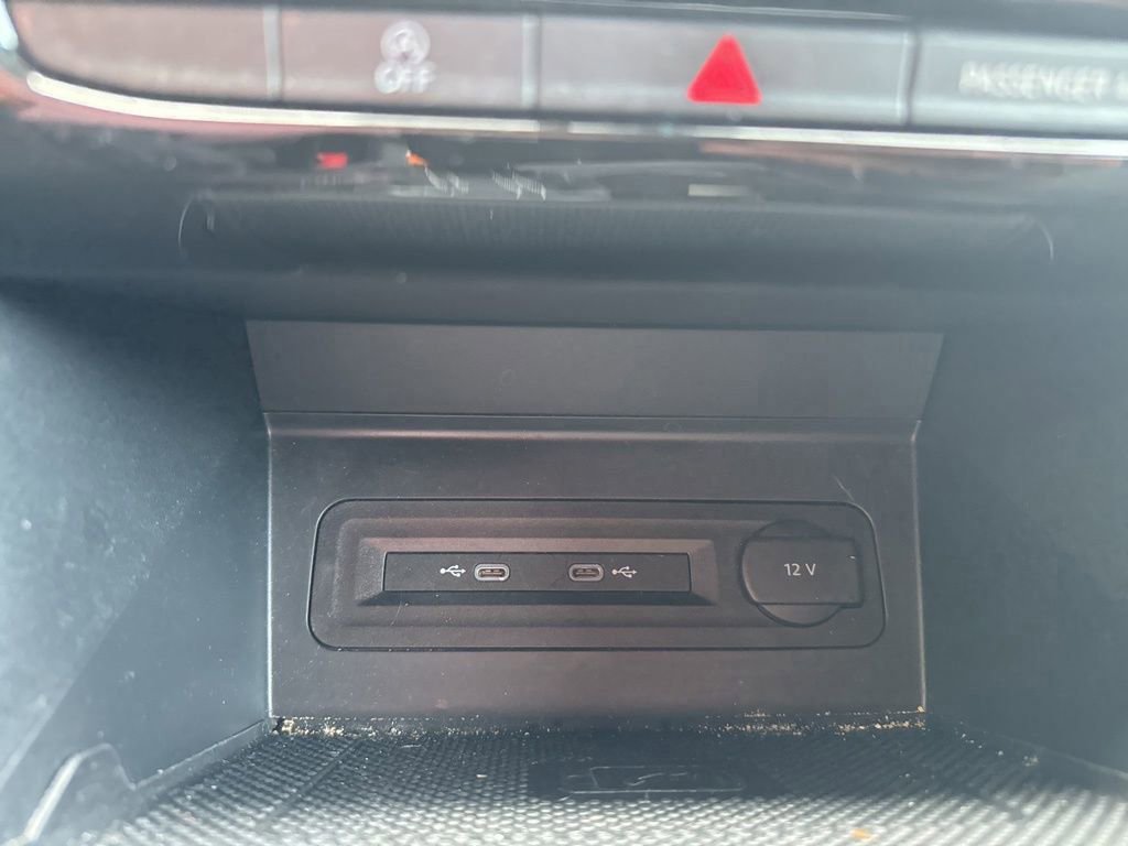 Used 2022 Volkswagen Atlas Cross Sport SE image 27