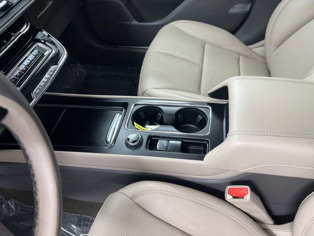 Certified 2023 Lincoln Corsair AWD w/ Equipment Group 101A image 15