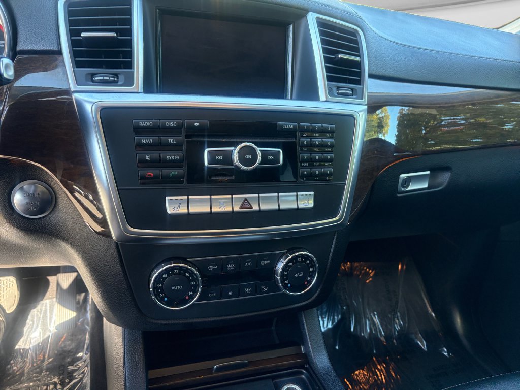 Used 2013 Mercedes-Benz GL 320 BlueTEC 4MATIC image 12