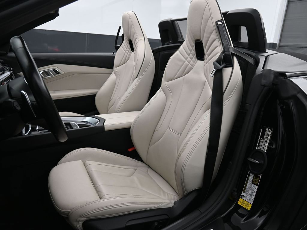 Used 2023 BMW Z4 M40i w/ Premium Package RWD image 13