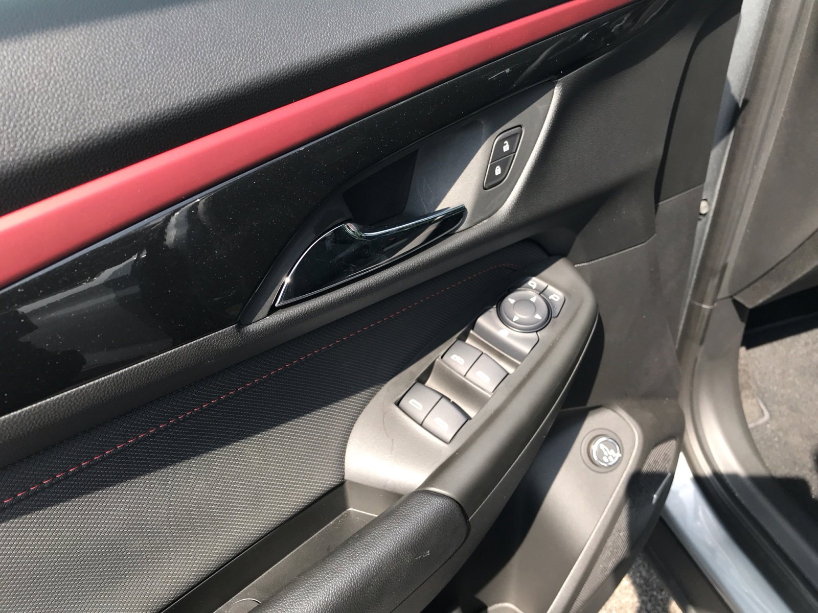 New 2025 Chevrolet TrailBlazer RS w/ Convenience Package image 18