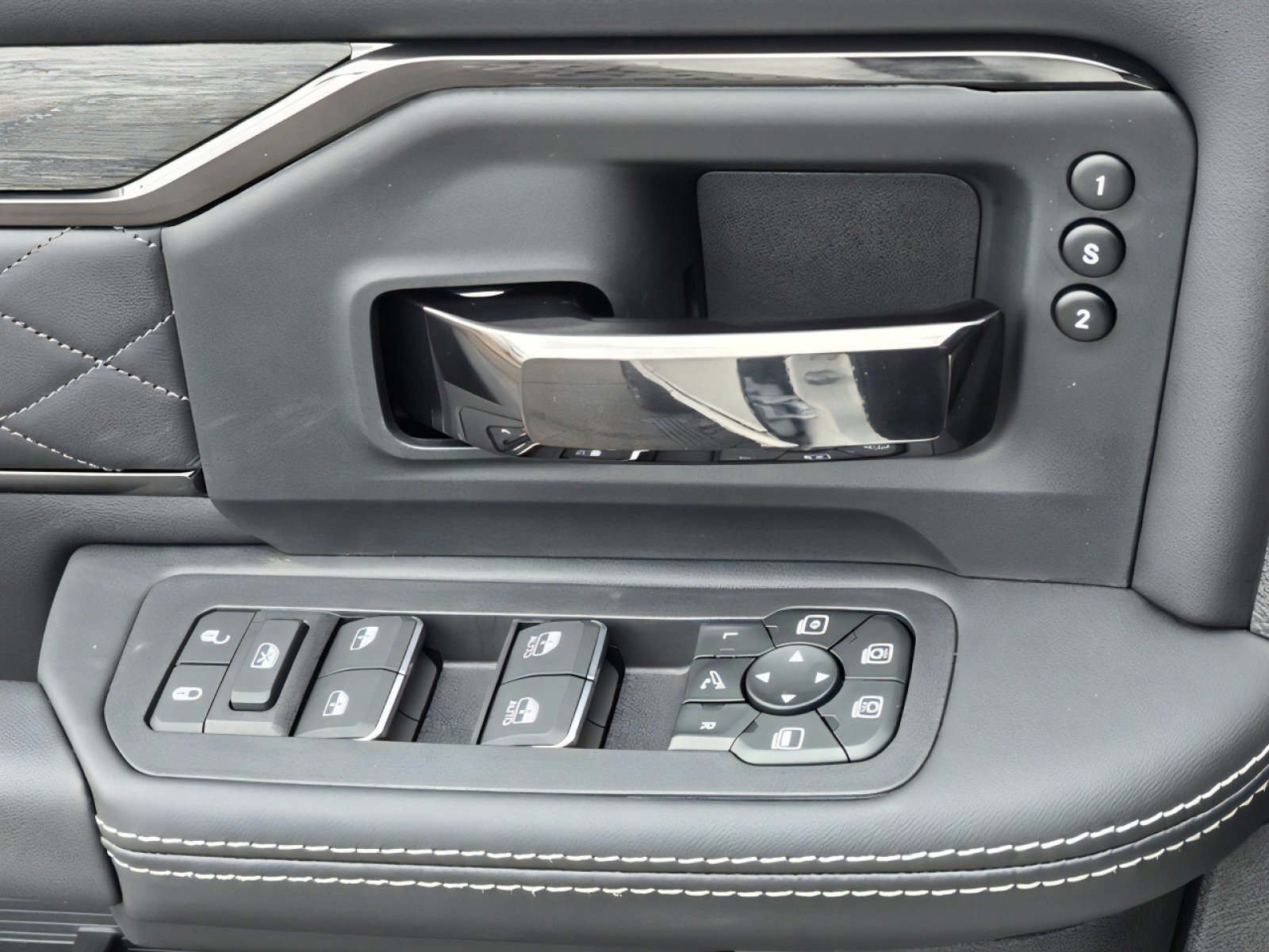 New 2026 RAM 2500 Limited image 14