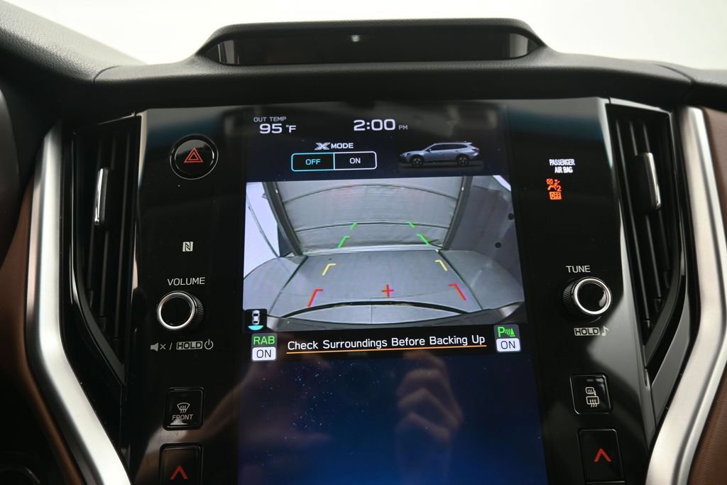 Used 2020 Subaru Outback Touring XT AWD/4WD image 13