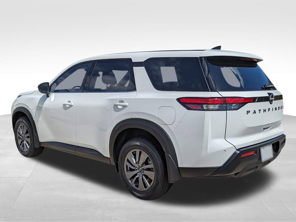 New 2026 Nissan Pathfinder S image 3