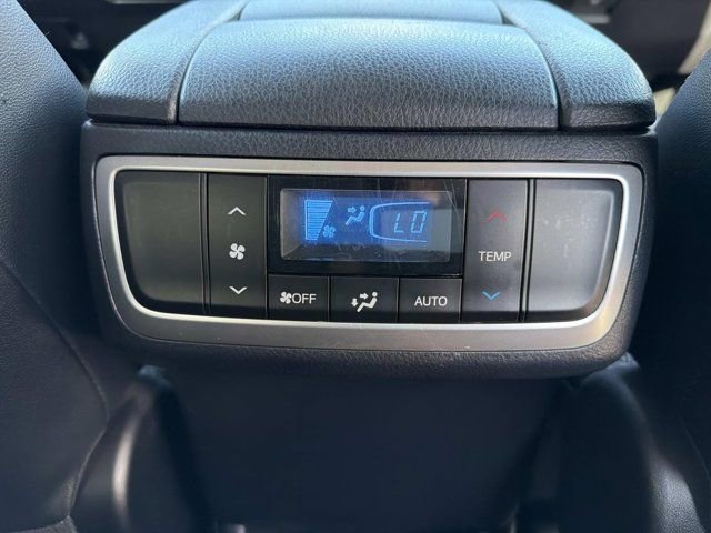 Used 2019 Toyota Highlander Limited image 20