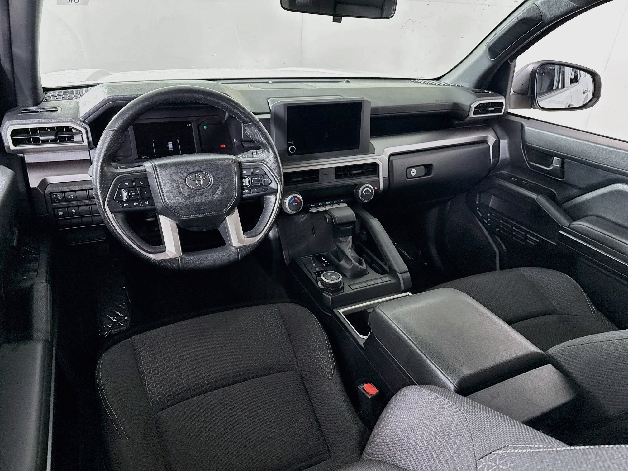 Certified 2025 Toyota 4Runner SR5 AWD/4WD image 18