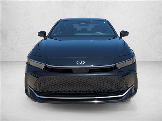 Certified 2025 Toyota Crown AWD/4WD image 2