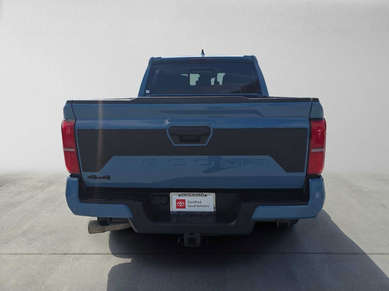 Used 2026 Toyota Tacoma TRD Off-Road w/ TRD Off Road Premium Package AWD/4WD image 4