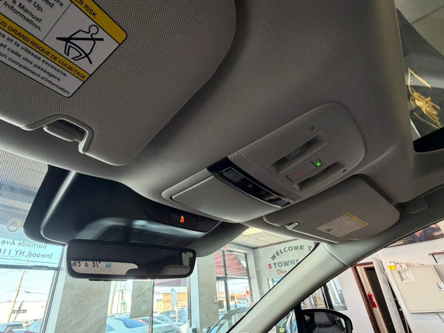 Used 2025 Nissan Murano Platinum w/ Cargo Package image 59