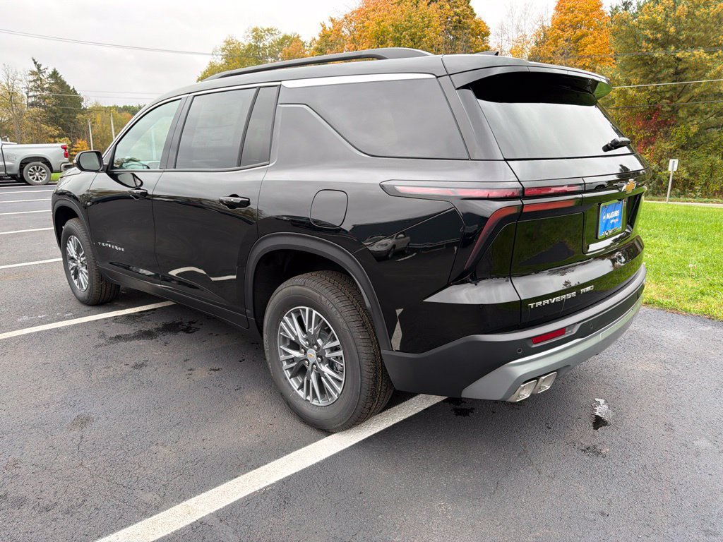 New 2027 Chevrolet Traverse LT AWD/4WD image 5
