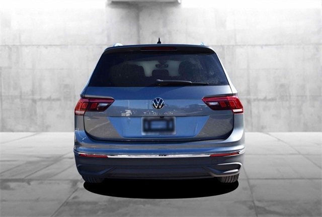 Certified 2022 Volkswagen Tiguan SE w/ Panoramic Sunroof Package image 6