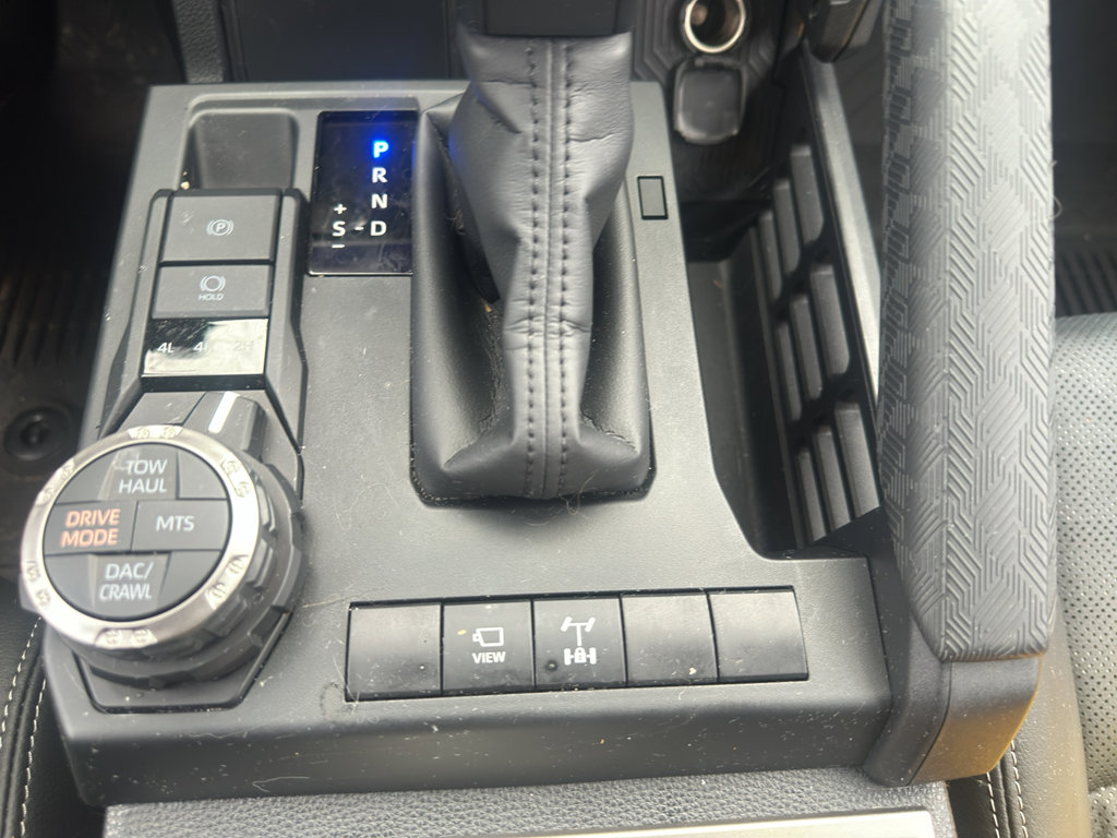 Used 2025 Toyota 4Runner TRD Off-Road Premium image 9