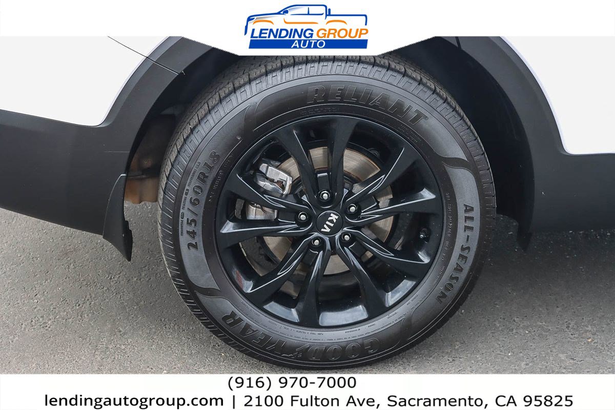 Used 2021 Kia Telluride LX image 10