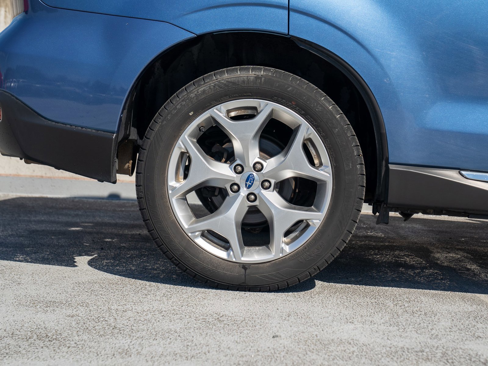 Used 2017 Subaru Forester 2.5i Touring AWD/4WD image 14